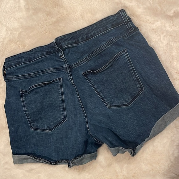 Cute NWOT Denim Jean Shorts 12/31 - Picture 9 of 9